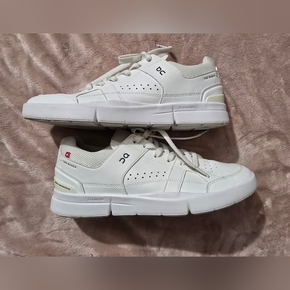 ON Running The Roger Clubhouse Tennis Sneakers White Size 10W - Picture 8 of 10
